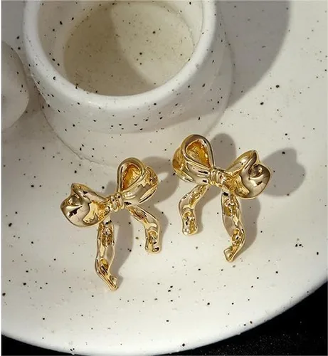 Miniatura 2 de Aretes de aro pequeños y ligeros con lazo de oro de 14 quilates para mujeres y niñas