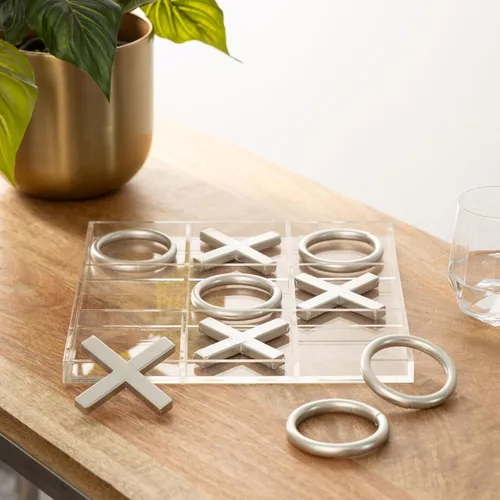 Miniatura 3 de Deco 79 Juego de plástico acrílico Tic Tac Toe con piezas plateadas, 12 "x 12" x 1", transparente