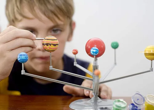 Miniatura 8 de 4M: Planetario del sistema solar - Ensambla tu propio modelo de 11.8", ensamblaje por piezas, pintura que brilla en la oscuridad, kit
