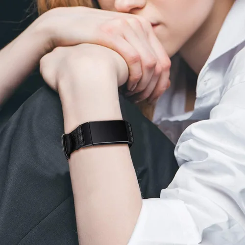 Miniatura 6 de FINTIE Bandas compatibles con Fitbit Charge 4 3 3SE, correa de repuesto de nailon suave (negro)