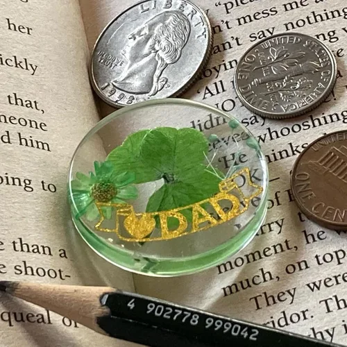 Miniatura 3 de KIN-HEBI Ficha de bolsillo de buena suerte con trébol de cuatro hojas real, conservada, 1.25 pulgadas, incluye palabra de buena suerte