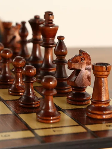 Miniatura 6 de Juego de ajedrez de madera magnético grande de 17 pulgadas, perfecto para adultos y principiantes, hecho a mano, juegos de mesa de diseño plegable