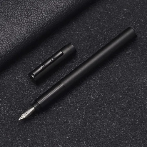 Miniatura 26 de Pluma estilográfica de metal Hongdian Black Forest, hermosa textura de árbol, plumín mediano, pluma de escritura para oficina