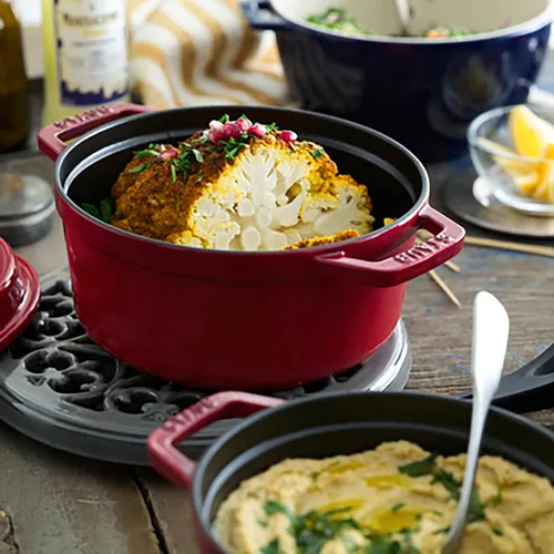 Miniatura 2 de Staub olla de hierro cocotte redonda de 6-1/4 cuartos de galón, Cereza