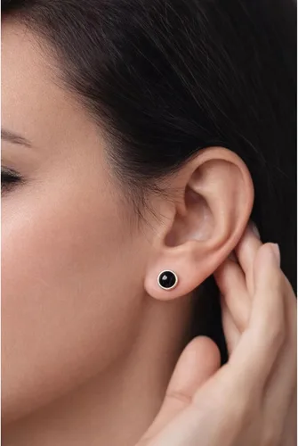 Miniatura 2 de Aretes de plata de ley 925 maciza hechos a mano con piedras preciosas redondas para mujeres y hombres, disponibles en piedras azules, negras