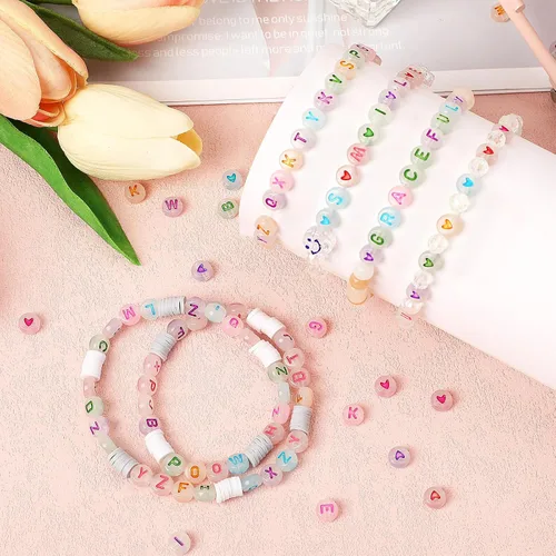 Miniatura 4 de DECYOOL DECYOOL - 700 cuentas redondas de letras que brillan en la oscuridad, cuentas acrílicas brillantes del alfabeto para pulseras, collares