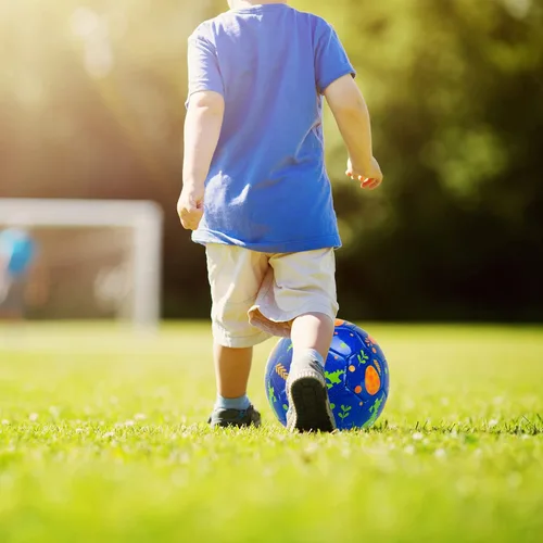 Miniatura 8 de INPODAK Balón de fútbol para niños pequeños, tamaño 3, bola azul de dinosaurio de dibujos animados para niños de 2 a 8 años con bomba, bolsa