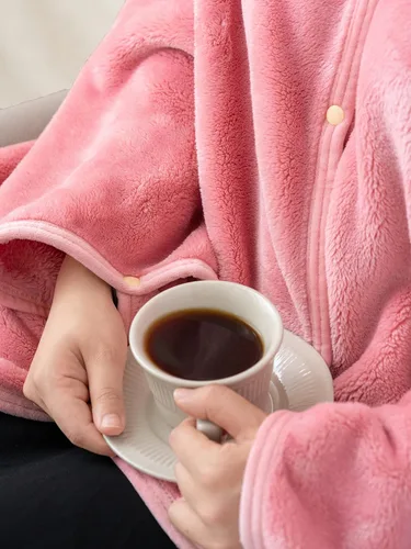 Miniatura 6 de Mellowdy Manta Chal Almohada 2 en 1 con Mangas para Oficina, Trabajo, Hogar (Rosa Flor, 40x60) – Abrigo Snuggie Poncho Vestible para Adultos, Set