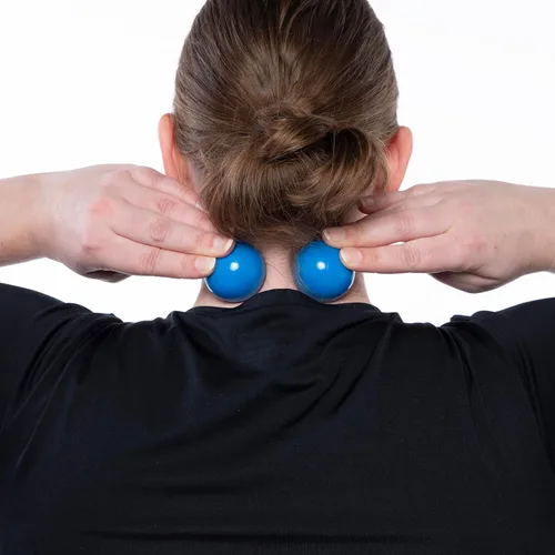 Miniatura 2 de OPTP Mini bolas – Juego de bolas de auto-masaje rellenas de aire de vinilo (2 piezas) para terapia de manos y pies, pequeñas bolas de terapia