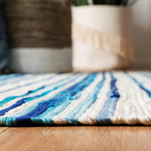 Miniatura 5 de SAFAVIEH Rag Rug Collection - Alfombra de pasillo de 2 pies 3 pulgadas x 7 pies, color marfil y azul, hecha a mano, de algodón a rayas, ideal