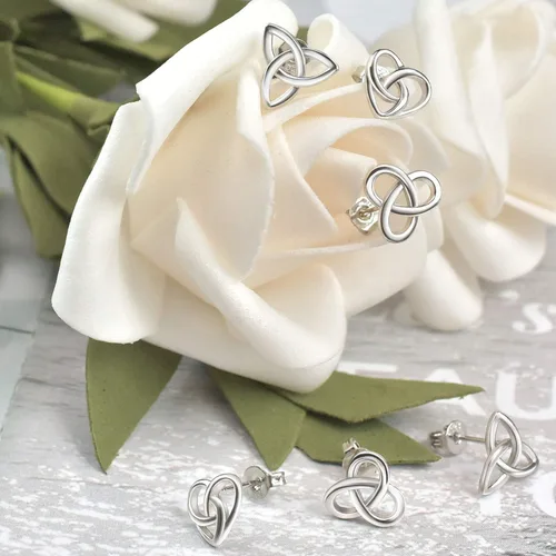 Miniatura 6 de Aretes de plata de ley para mujer Aretes de corazón celta con nudo cruzado triangular, aretes hipoalergénicos para mujeres y niñas, joyería