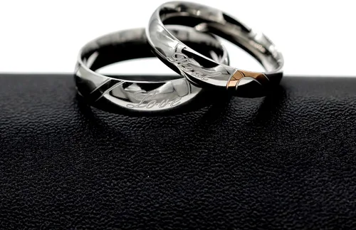 Miniatura 5 de Uloveido Anillos de compromiso de boda de acero inoxidable de titanio para parejas, grabados, amor real Y552