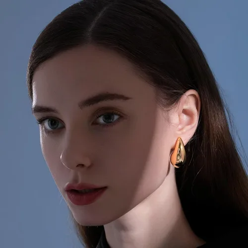 Miniatura 2 de KIAISXES Aretes de aro de gota de agua dorados, aretes gruesos para mujer, ligeros, hipoalergénicos, chapados en oro, joyería de moda para niñas