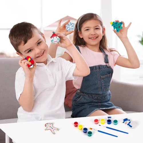 Miniatura 6 de ArtCreativity Kit de pintura de cerámica navideña para niños, 6 figuras de cerámica, 2 juegos de pintura y 2 pinceles, manualidades de Navidad