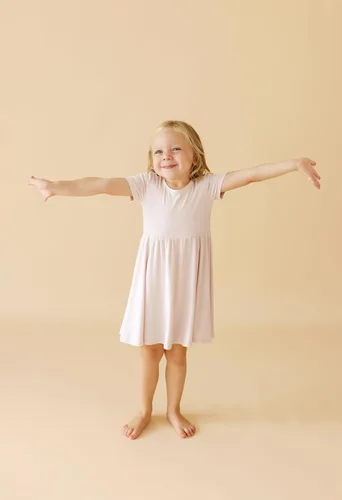 Miniatura 24 de Posh Peanut - Vestidos para niñas – Vestido suave para niña hecho con viscosa de bambú – Vestidos de otoño, primavera y verano para niñas