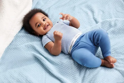 Miniatura 2 de Calvin Klein Baby Boys' 3-Pack Cotton Pants, Everyday Casual Wear, Ultra-Soft & Comfortable Fit
