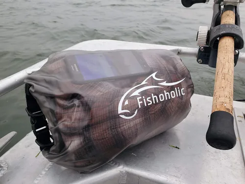 Miniatura 4 de Fishoholic Bolsa seca – Bolsas de equipo impermeables – Broche a prueba de fallas – Hecho resistente y duradero para kayak, barco, pesca, Semi claro