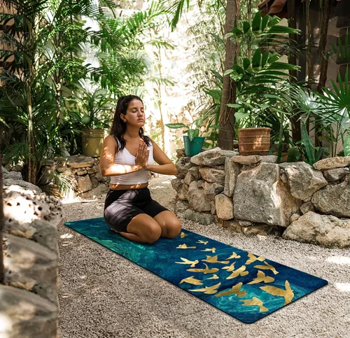 Miniatura 6 de nuveti Esterilla de yoga de viaje impresa - Esterilla de ejercicios y entrenamiento de 1/16 de pulgada de grosor, antideslizante, con bolsa