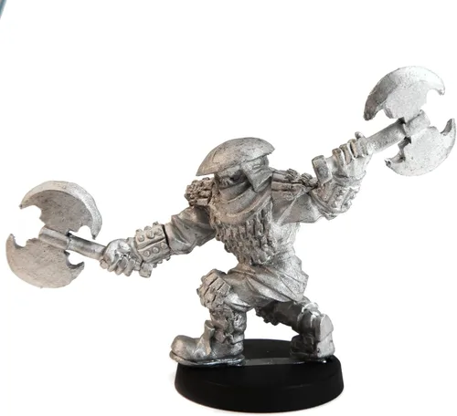 Stonehaven Half-Orc Warlord - Figura de peltre sin plomo de 1.772 in, escala de 1.102 in, sin pintar, fabricada en Estados Unidos