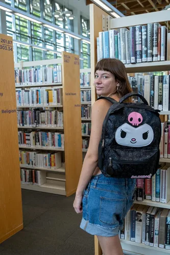 Miniatura 7 de AI ACCESSORY INNOVATIONS - Mochila Hello Kitty para niñas, mochila kawaii de Sanrio, mochila escolar de anime de 16 pulgadas con características 3D