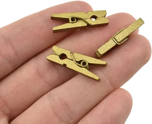 HAHIYO Pinzas para ropa de madera doradas, mini pinzas para la ropa, no se deshacen de 1 pulgada de largo, paquete de 80 resortes resistentes y
