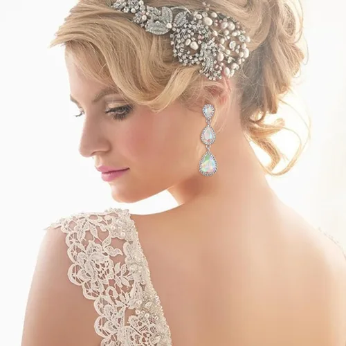 Miniatura 24 de EleQueen Pendientes de cristal austriaco en tono dorado para mujer, forma de pera de 2.5 pulgadas, color esmeralda