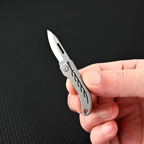 Miniatura 2 de Cuchillo de titanio de bolsillo plegable ultra pequeño, hoja de acero D2, mango de aleación de titanio, mini cuchillo portátil EDC, ultra duradero