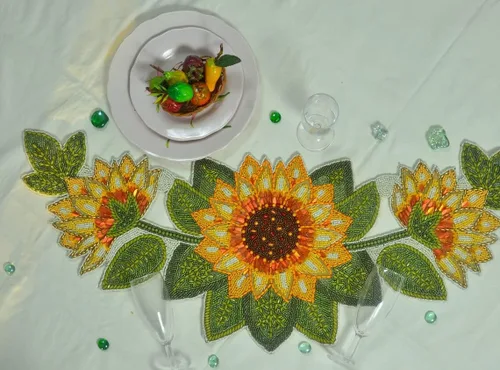 Miniatura 4 de Camino de mesa de girasol, camino de mesa con cuentas hecho a mano, adorno de mesa de diseño de 13 x 36 pulgadas