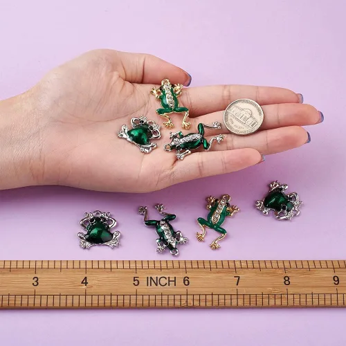 Miniatura 7 de KISSITTY 18 unids/caja de dijes de rana esmaltada con diamantes de imitación de rana verde, 3 estilos de dijes de animales de metal