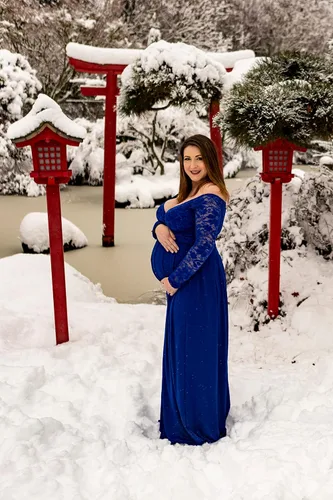 Miniatura 4 de Molliya - Vestido largo de maternidad de encaje y hombros descubiertos Maxi vestido elegante elástico, para baby shower y sesión de fotografías