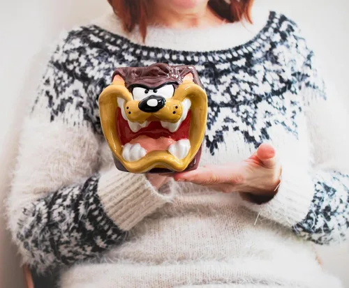Miniatura 4 de Silver Buffalo Looney Tunes Taz Face - Taza de cerámica esculpida en 3D, 24 onzas