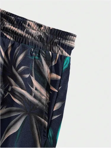 Miniatura 14 de GORGLITTER Conjunto de 2 piezas de camiseta gráfica de manga corta para hombre, estampado hawaiano con cordón y pantalones cortos