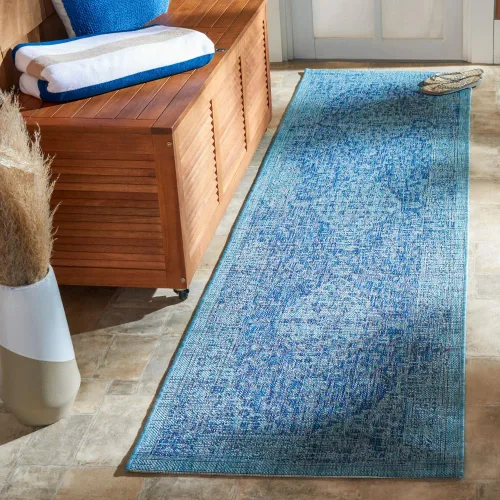 Miniatura 15 de SAFAVIEH Alfombra lavable para exteriores, colección Courtyard de 2.3 x 6.7 pies, color verde azulado y crema, no desprende pelusa y es fácil