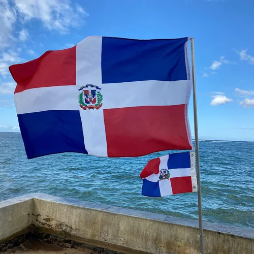 Miniatura 4 de Bradford Bandera dominicana de 4 x 6 pies para exteriores, bordada de República Dominicana para pared, bandera dominicana de doble cara con ojales