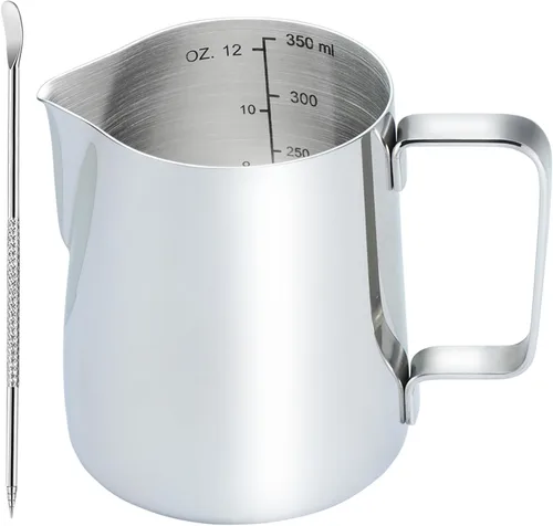 CAMKYDE Jarra de espuma de leche de acero inoxidable de 12 onzas, jarra de vapor con bolígrafo decorativo para máquinas de espresso, capuchino, arte