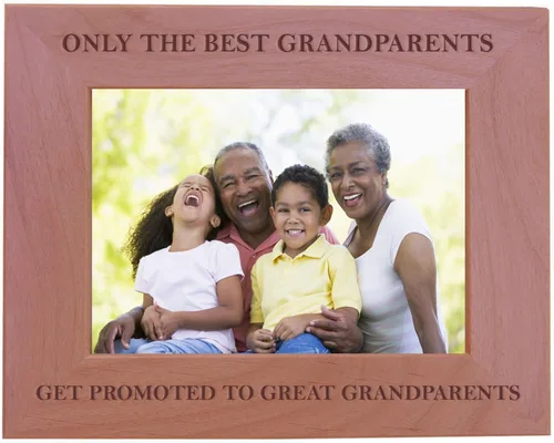 Miniatura 12 de CustomGiftsNow Only The Best Grandparents Get Promoted to bisabuelos. Marco de fotos de madera con capacidad para fotos de 4 x 6 pulgadas, gran