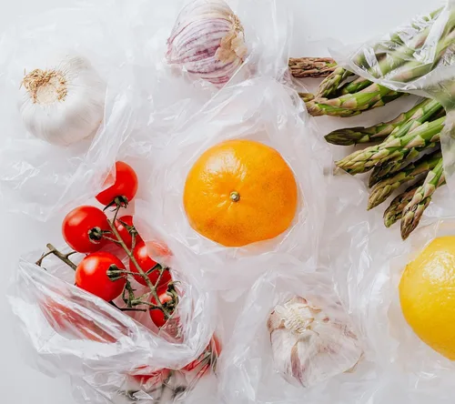 Miniatura 6 de OausTect Rollo de bolsa de plástico de 12 x 16 pulgadas, bolsas de almacenamiento de alimentos transparentes para frutas y verduras, 350 10 rollos