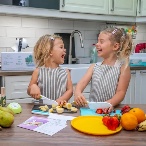 Miniatura 3 de Juego de cuchillos seguros para niños pequeños con libro de recetas - Incluye pelador, tabla de cortar y picadora - Herramientas reales de cocina