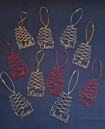 Miniatura 2 de Adornos de Navidad personalizados, árbol dorado, plateado o rojo con cualquier nombre, etiqueta de nombre para regalo o calcetín de Navidad, adorno