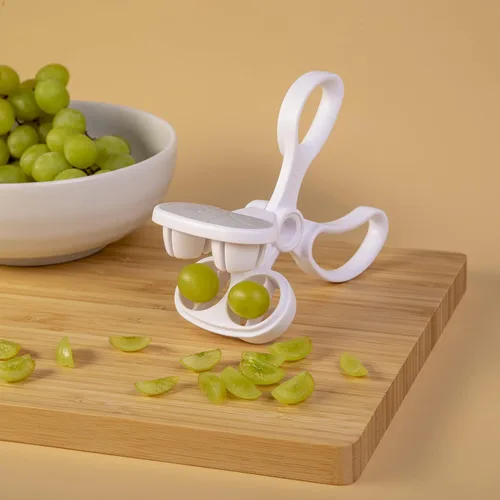 Miniatura 6 de Ubbi Cortador de uva para niños pequeños, cortador de uva para bebé, rebanador de frutas y verduras en 4 piezas, accesorio de cocina para almuerzo