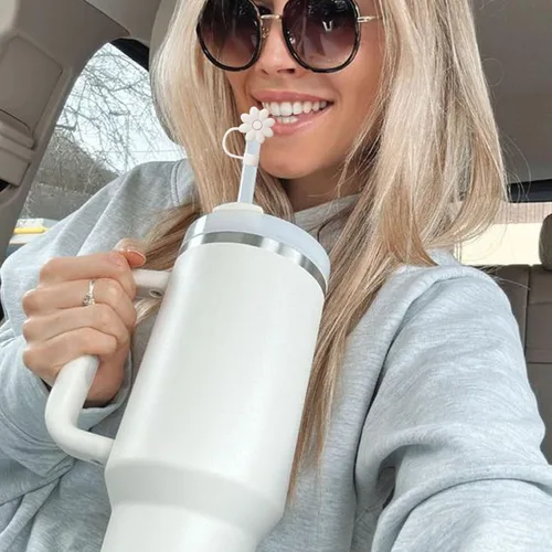 Miniatura 4 de Cubiertas de pajitas con flores SEMATA para tazas Stanley de 30 y 40 oz con asa, accesorios de 4 piezas, tapas de pajita de silicona reutilizables