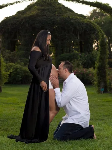 Miniatura 5 de YnimioAOX Vestido de maternidad de manga larga con hombros descubiertos para mujer, para fotografía, vestido de maternidad de gasa para sesión