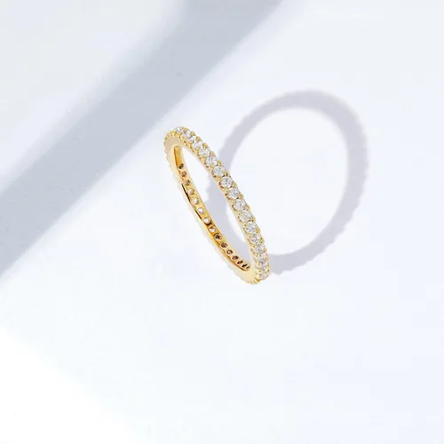 Miniatura 24 de Amazon Essentials Anillo de plata de ley chapada en platino o oro con circonita cúbica redonda de elementos infinitos