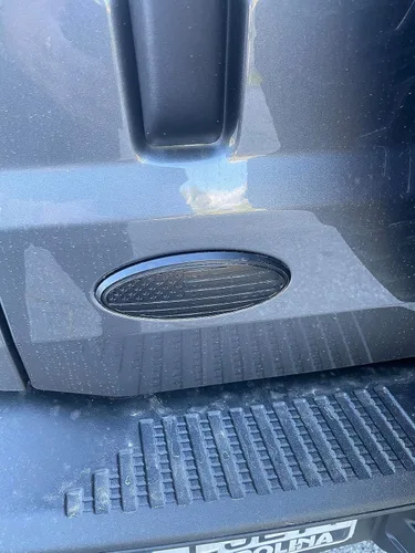 Miniatura 4 de Emblema de superposición de 5 pulgadas para puerta trasera ovalada de bandera negra americana para Ford Bronco 2021-2023 (negro mate)