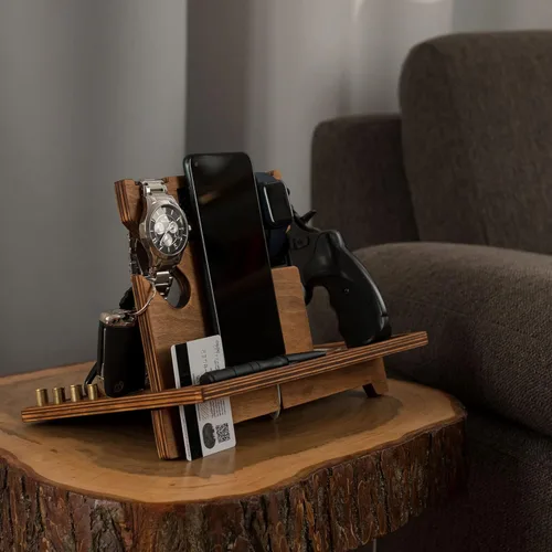 Miniatura 7 de Mesita de noche - Organizador de bandeja de pistola - Soporte para pistola de madera con cargador de reloj - Ideal para agentes de policía - Regalos