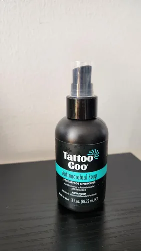 Miniatura 9 de Tattoo Goo Jabón limpiador, 3 onzas, para el cuidado posterior de piercings y tatuajes, hidrata y limpia la suciedad, jabón equilibrado de pH,
