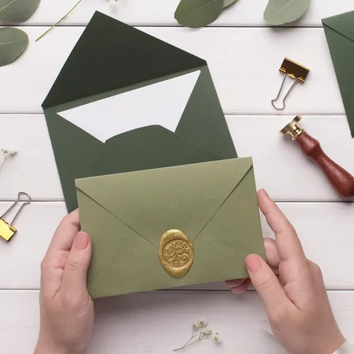 Miniatura 7 de 500 piezas de cuentas de cera octogonales para sellos de cera de bronce con 4 velas de té y 1 cuchara para derretir cera para manualidades, cartas