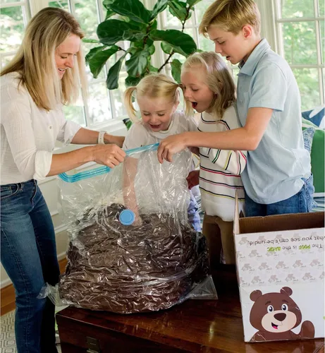 Miniatura 3 de Animal Adventure® Sqoosh2Poof™ Personaje de peluche gigante comprimido dentro de una caja pequeña Oso de 54 pulgadas