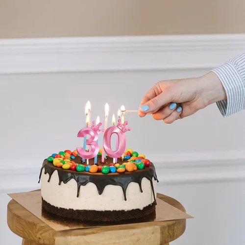 Miniatura 5 de Vela rosa de cumpleaños número 1, decoración temática rosa para fiesta de primer cumpleaños, velas de número 3D diseñadas con corona para decoración