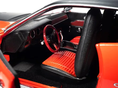 Miniatura 4 de 1971 Plymouth GTX 440+6 Hardtop Tor Rojo con Negro Clase Superior de 1971 ''American Muscle 30 Aniversario 1/18 Modelo de Auto Fundido a Presión por